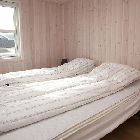 Three-bedroom In 40 Holiday home Lokken